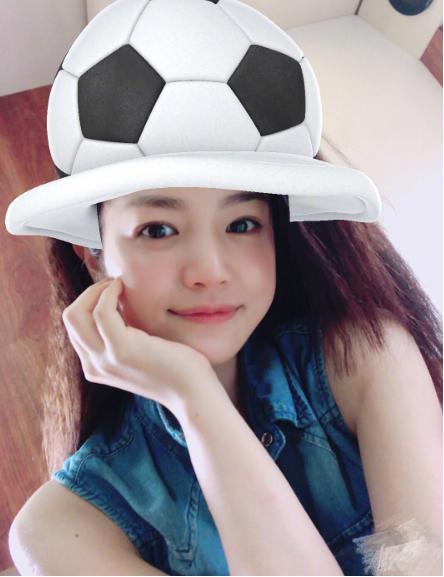 明星也看球,陈妍希c罗