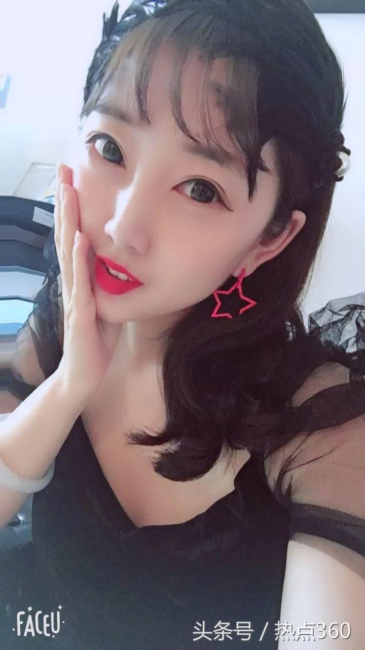 妤煎畤閲岀殑绻佸崕杞韩,绻佸崕妤煎畤