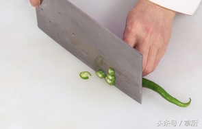 鱿鱼丝炒洋葱怎么炒好吃,超市卖的干鱿鱼丝怎么做好吃