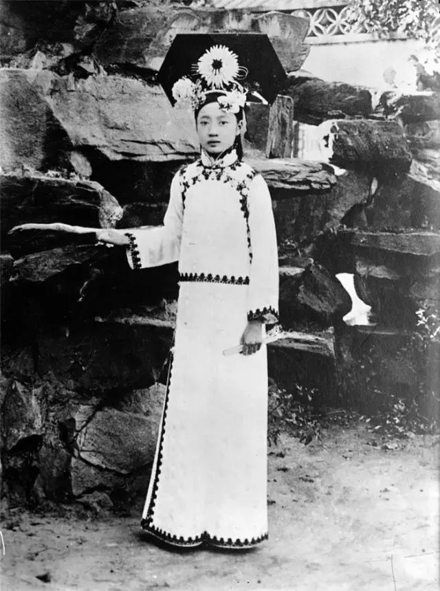 末代皇后婉容真实影像,末代皇后婉容的珍贵照片