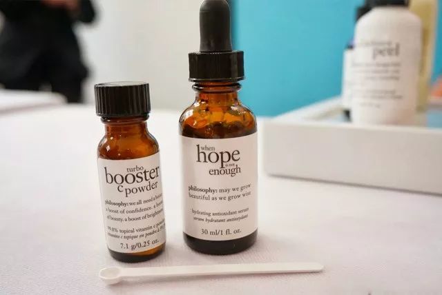 25岁熬夜用什么护肤品,25岁熬夜蜡黄肤色不均抗老