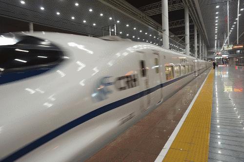 广深港高铁通车时间,广深港高铁通关流程