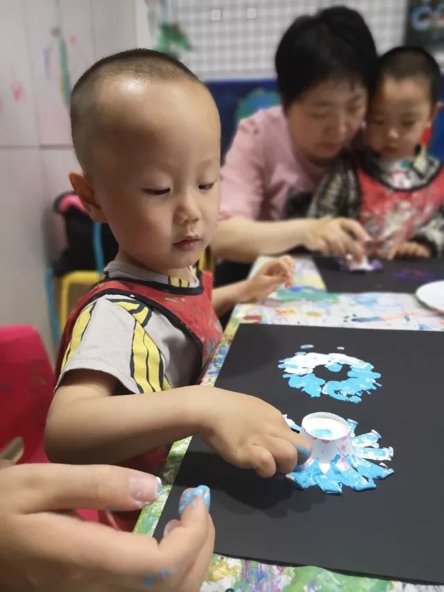 「金宝贝小小陶艺师活动回顾」跟外太空EZ寻觅不一样的烟花