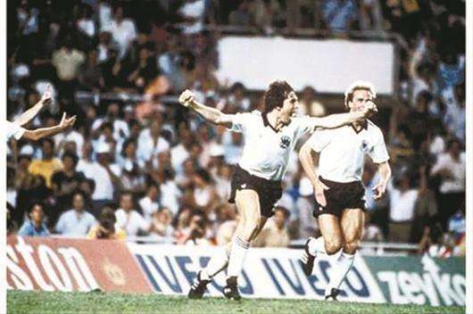 盘点世界杯历史上十大规则变化“金球制”实行两届就被取消