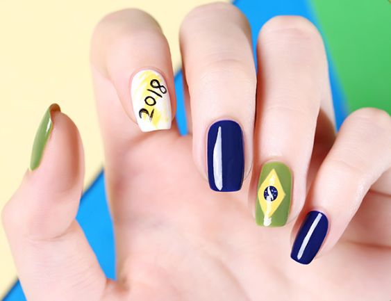 世界杯联名bearbrick,世界杯联名产品