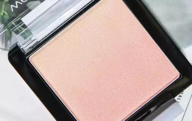 毕业照高颜值美女,毕业照c位上镜妆