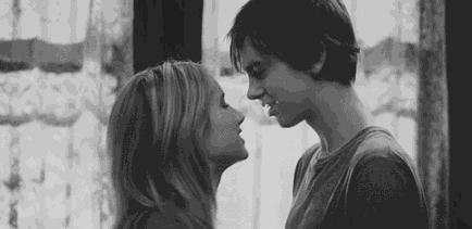 女人气若幽兰是怎么回事,女人气若幽兰形容什么