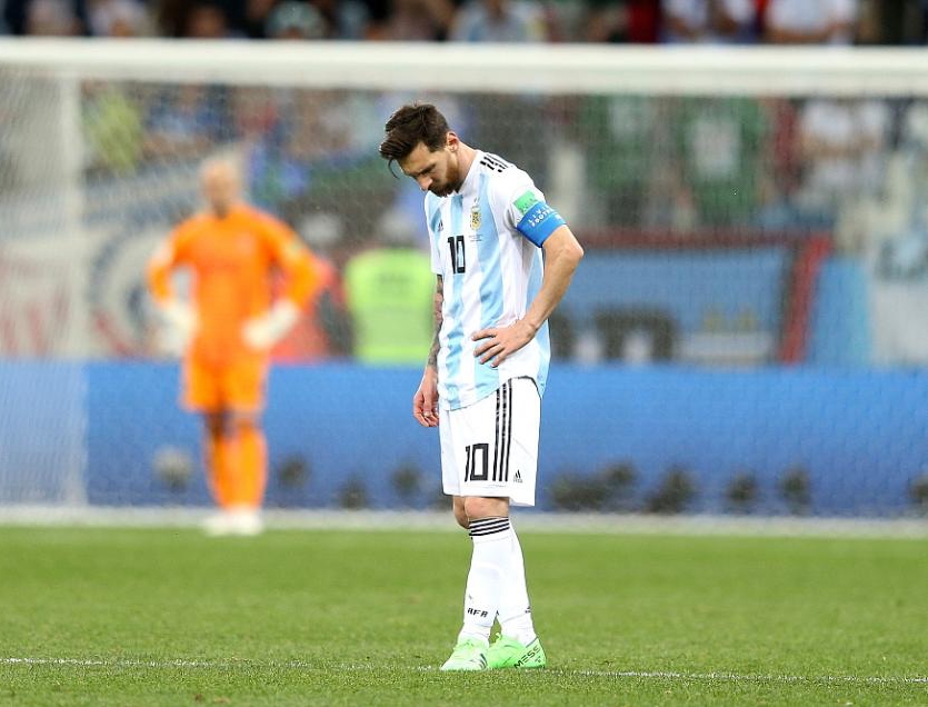 桑保利和梅西的矛盾,桑保利评价梅西