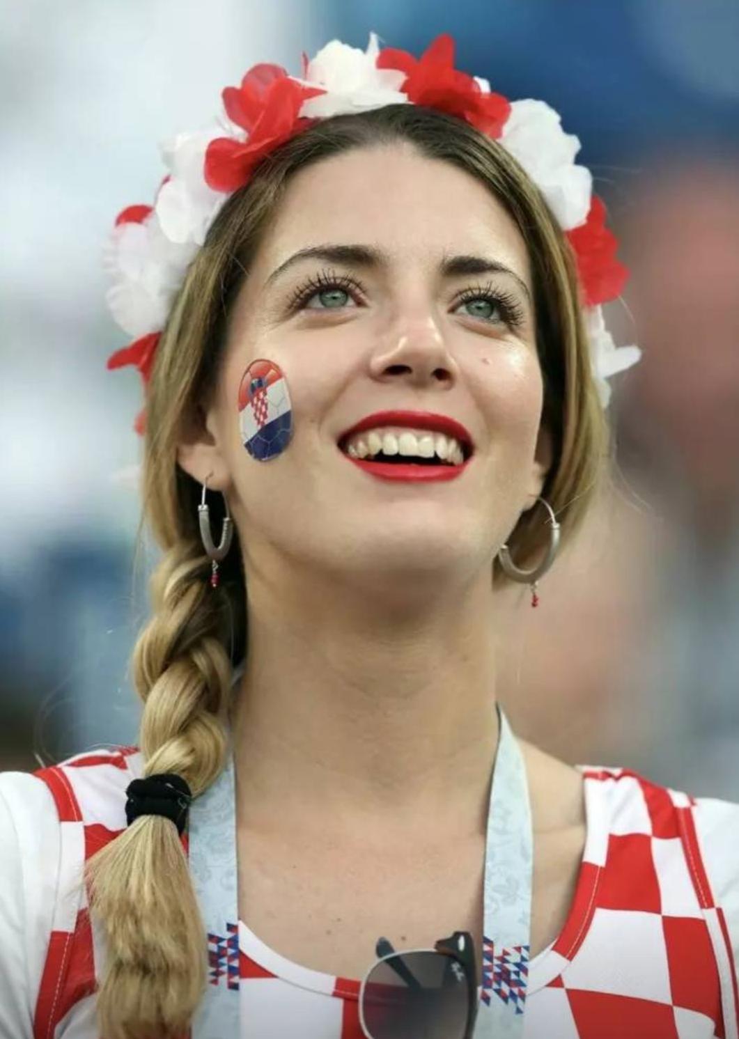 足球来自于哪个国家是谁发明的,外国人也认为足球是中国发明的么