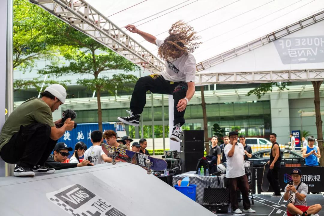vans滑手视频,vans滑板活动