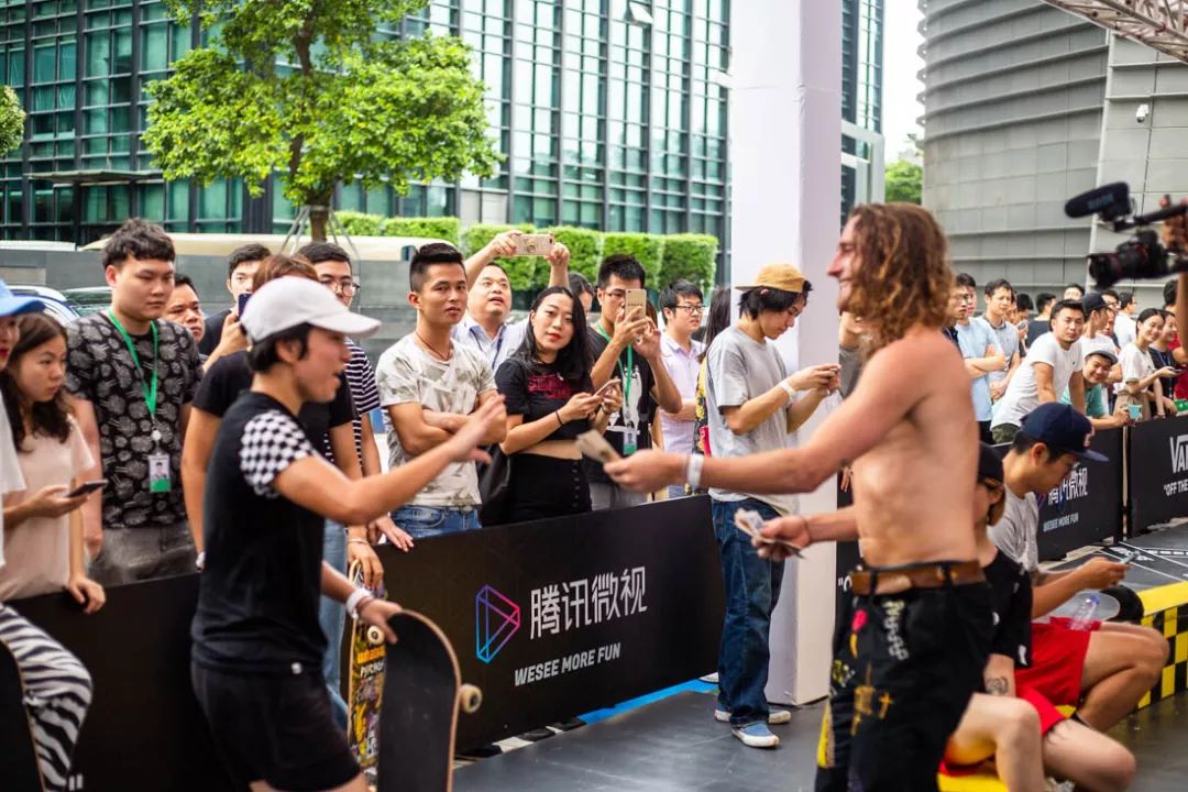 vans滑手视频,vans滑板活动