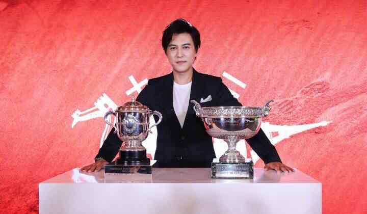 靳东作为资深球迷“神预测”上热搜，事后这样回复？这也太可爱了