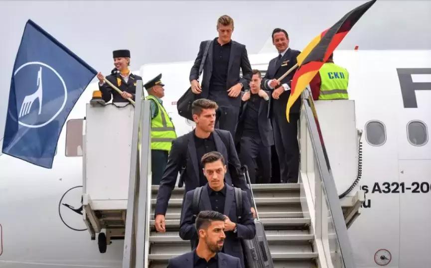 女球迷不懂球欧洲杯,不懂球的女球迷