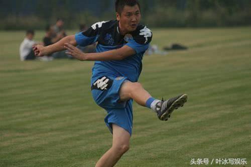 鹿晗c罗足球,足球明星谁是c罗粉丝