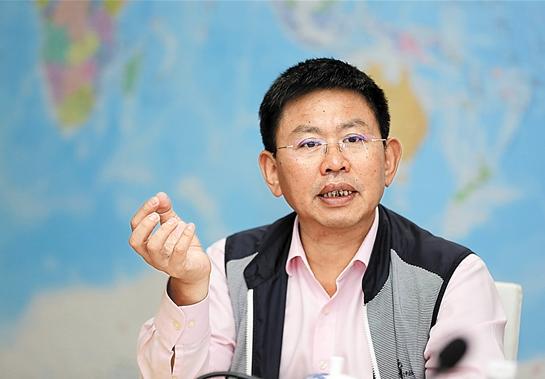 中国女鞋教父:在美国,每10双女鞋就有一双出自于他手