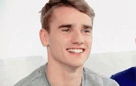 这就是你老婆熬夜看世界杯的理由！哈哈哈哈哈哈