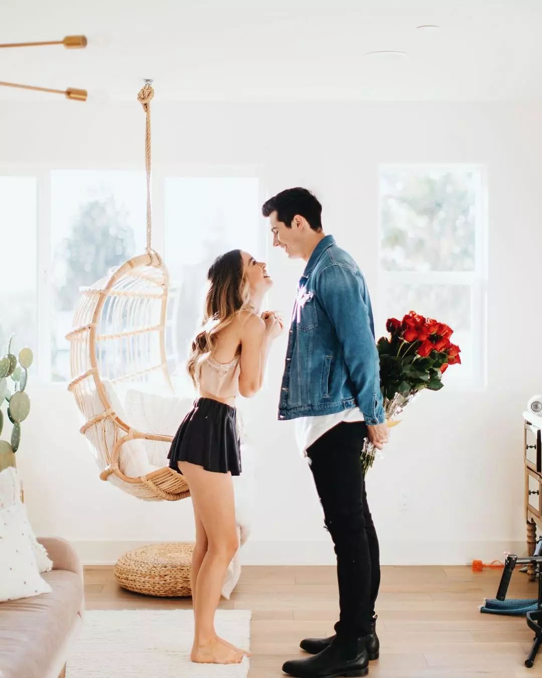 海边情侣拍照姿势大全一个人,武功山拍照姿势大全情侣夏天