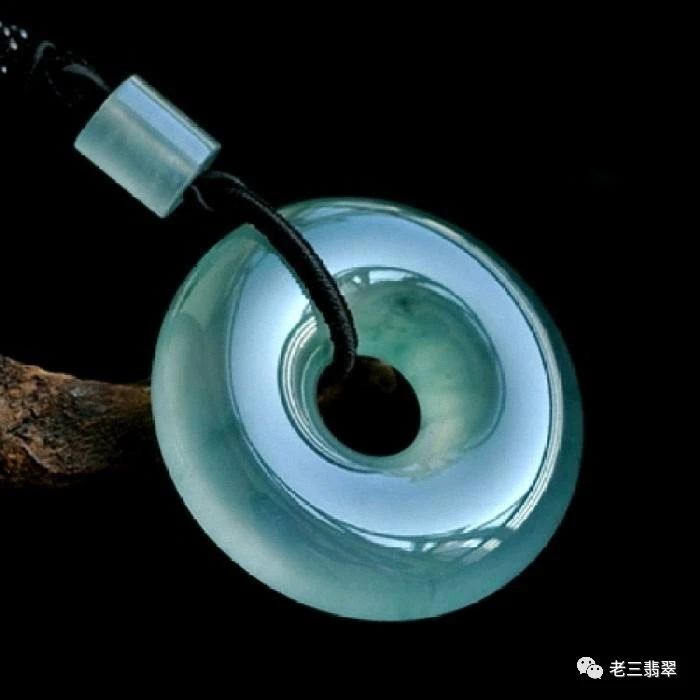 翡翠护身符平安扣,翡翠平安扣现代设计