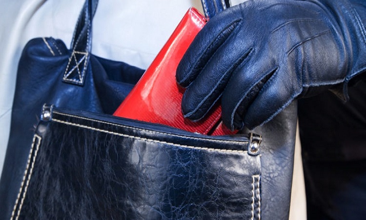 坚信EOS是最安全的，这个网友故意把私钥po上了网