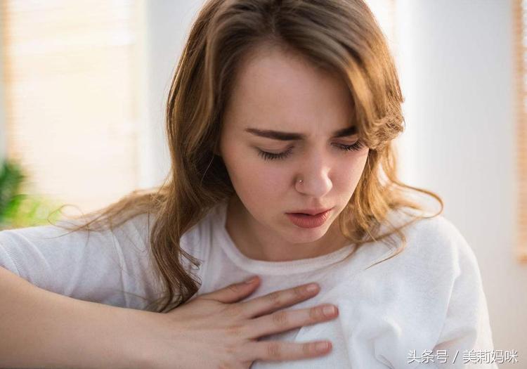 断奶一个月后乳腺疼痛是怎么回事,断奶后小腹坠胀疼痛怎么回事