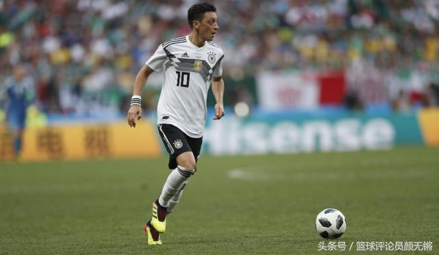 德国足球教练勒夫抠鼻,德国教练勒夫挖鼻孔