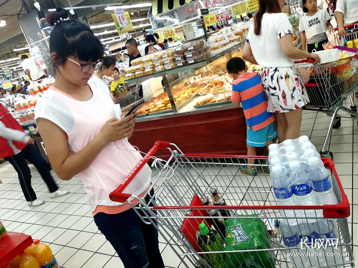 热射病气温爆表,热热热邯郸发布高温橙色预警