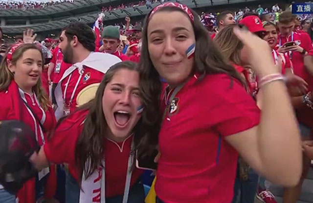 输球赢人心！朝对手竖大拇指，巴拿马主帅这一友好动作被记录下来