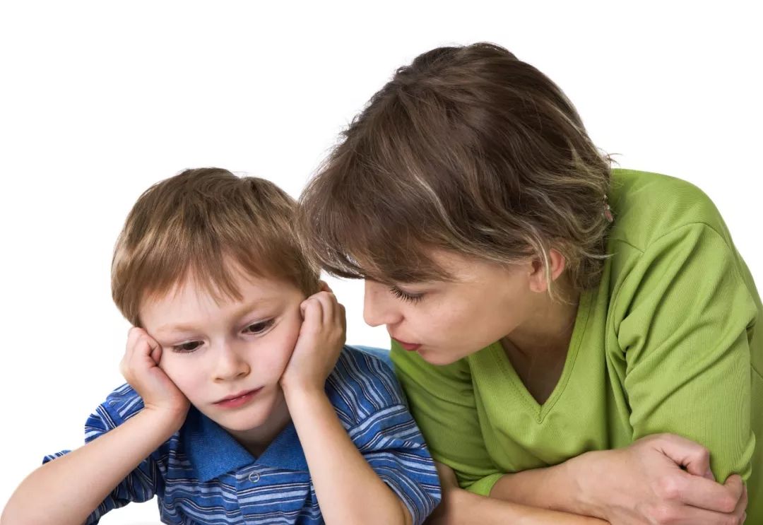 宝宝总是无缘无故打人,宝宝爱打人咬人发脾气怎么教育