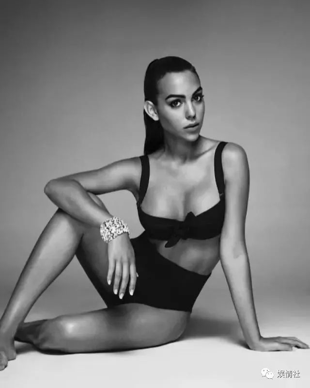 酗酒斗殴被讽母鸡，一小时花8万欧，世界杯史上最牛太太团