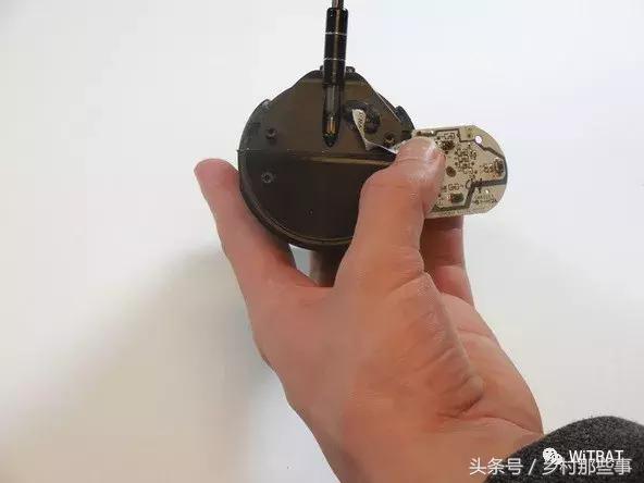 jbl蓝牙音箱flip3拆解视频,jblflip蓝牙音箱拆解不易