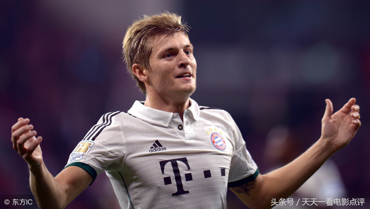 克罗斯超级弧线球,克罗斯单场三球