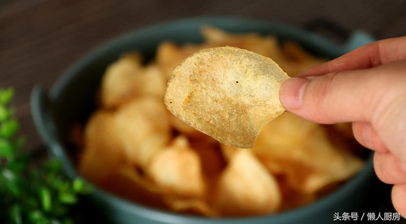 教大家做个美味的薯片简单易学,在家自己做的薯片秘制酱料