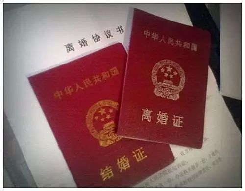 夫妻因买房装修闹离婚！为缓和感情，丈夫居然在*肥药减**里放了……