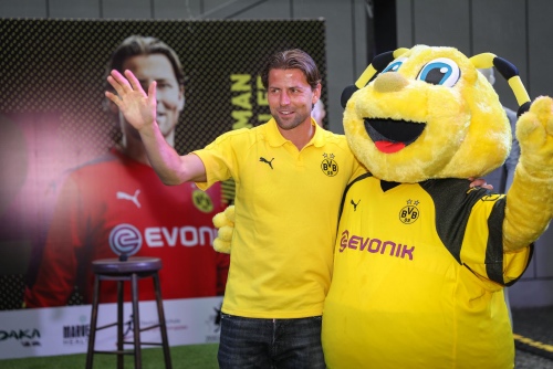 B组出线惊魂夜VAR频繁抢戏，贾跃亭的FF竟拿到许家印67亿港元输血！｜懒熊早知道