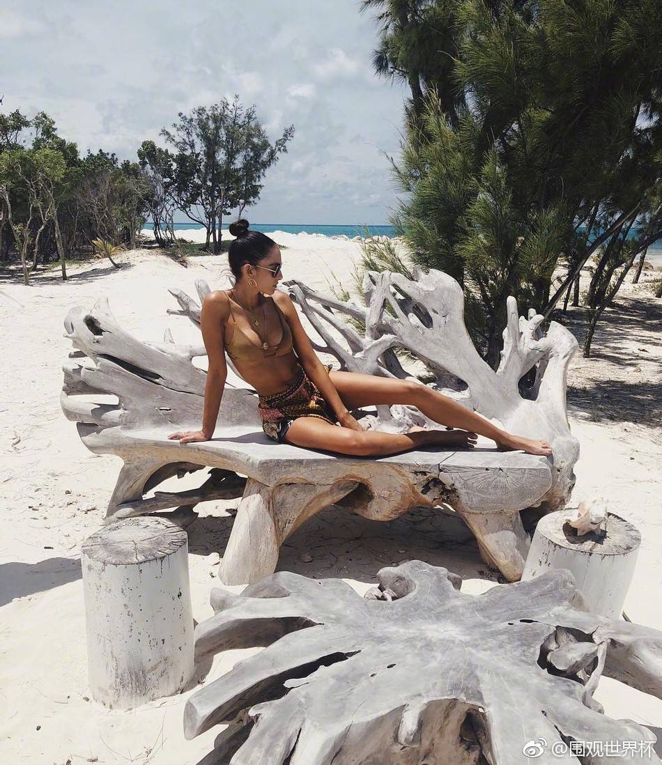 世界杯第一位女球员,世界杯第一女神是谁