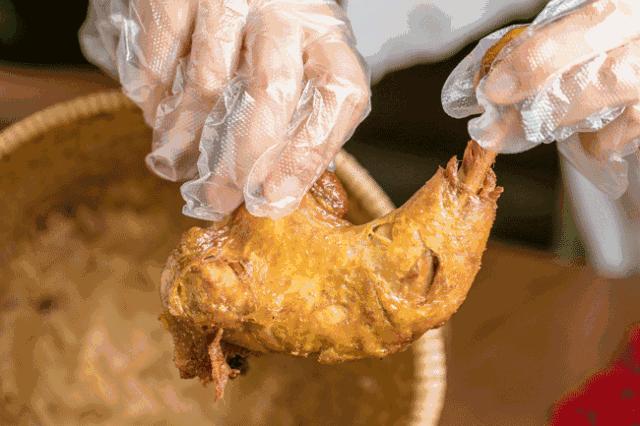 适合小情侣去的餐吧,一家很有情调和气氛的露天餐吧