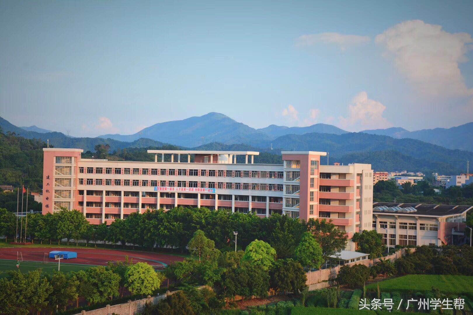 世界杯如火如荼,世界杯看球激动