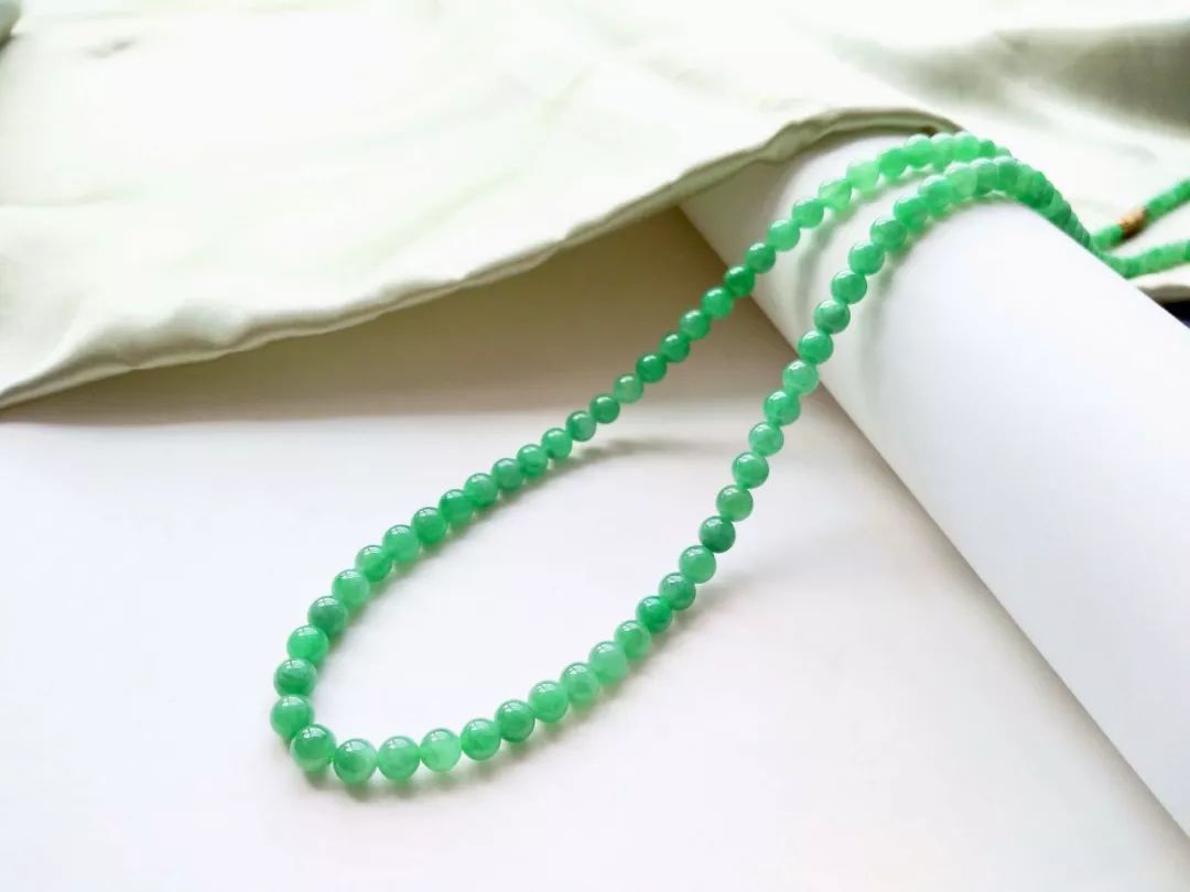 冰糯种和糯种翡翠区别,冰种和冰糯种翡翠的对比图片