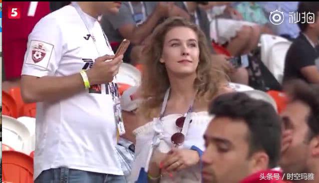 世界杯现场那些颜值巅峰女球迷,世界杯赛场那些高颜值女球迷瞬间