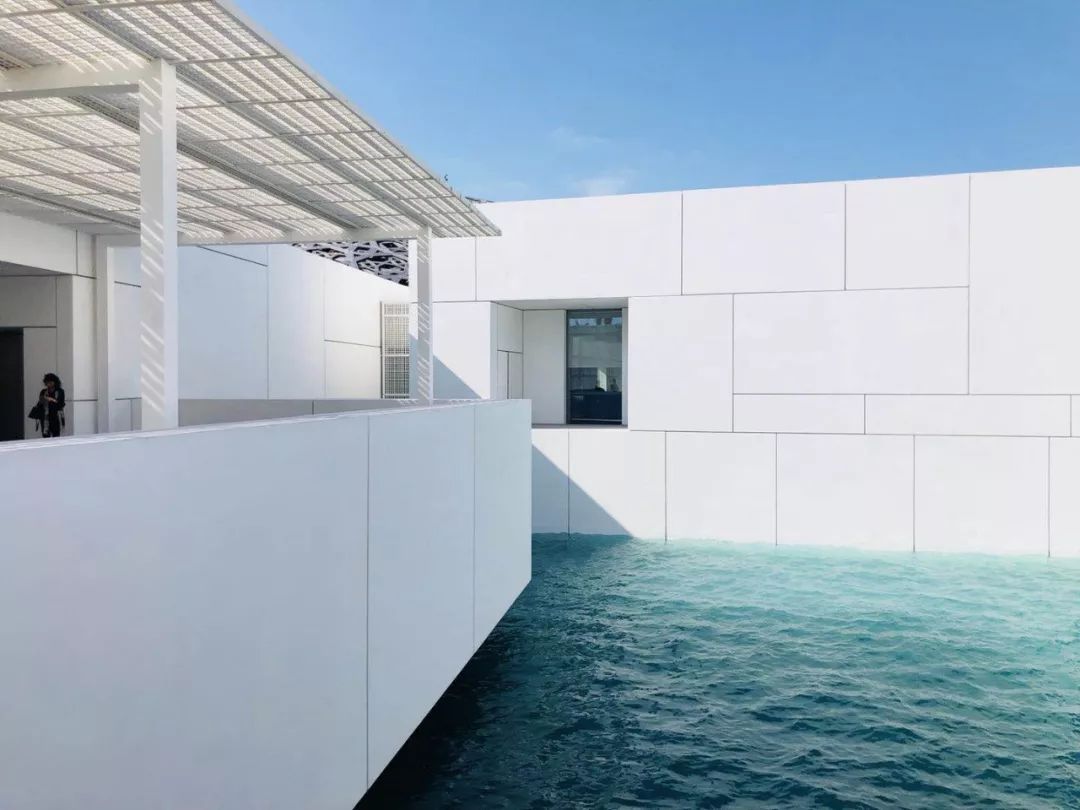 迪拜的壕无人性,迪拜的穷你知道吗