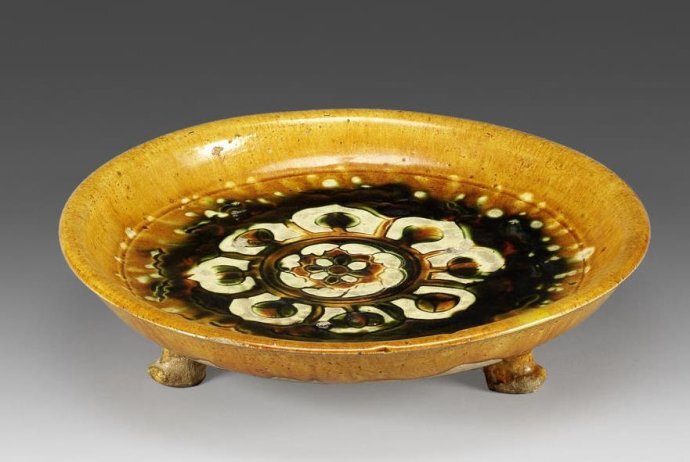 唐三彩官窑鉴定方法,唐三彩瓷器怎么鉴定好坏