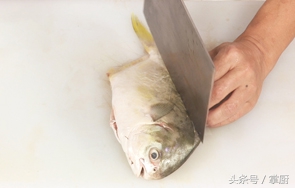 清蒸鱼鲳鱼怎么做才没有腥味,清蒸鲳鱼怎么去腥味最快最有效