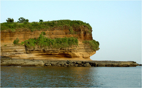 除了涠洲岛还有别的美丽小岛吗,带你探索不一样的涠洲岛