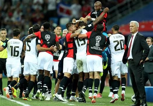 假装看过球丨从读秒绝杀到提前回家，冠军魔咒是德国队最好的借口