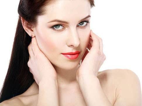 适合油性皮肤的美妆教程,适合油性肌肤的底妆