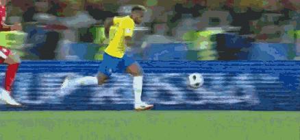 内马尔插花脚过人实况足球,内马尔插花脚停球照片