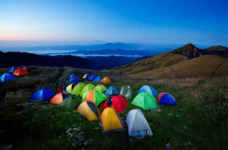 这里有十里亲水画廊,在海拔1400米的地方看世界杯,赏流泉飞瀑