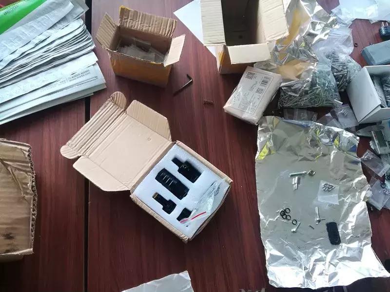 刑警支队破获一起网络贩枪案件,破获特大贩枪