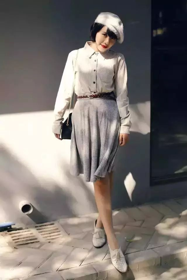 街拍pose摆放教程,美女街拍pose视频