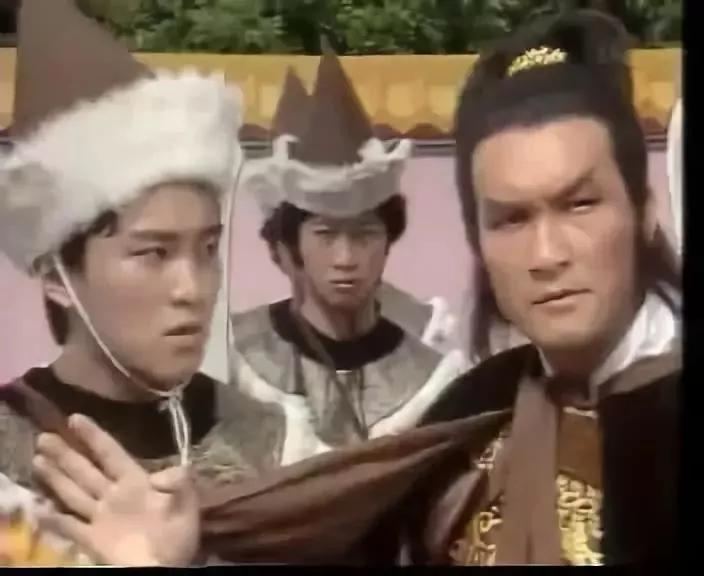 周星驰身患孤独绝症，憔悴老态：我让全世界笑过，岁月却没饶过我